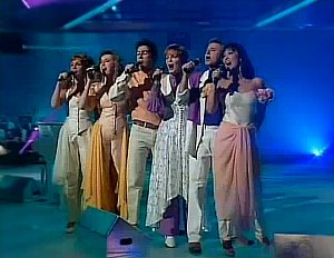 Sarah'le Sharon & The Shiru Group